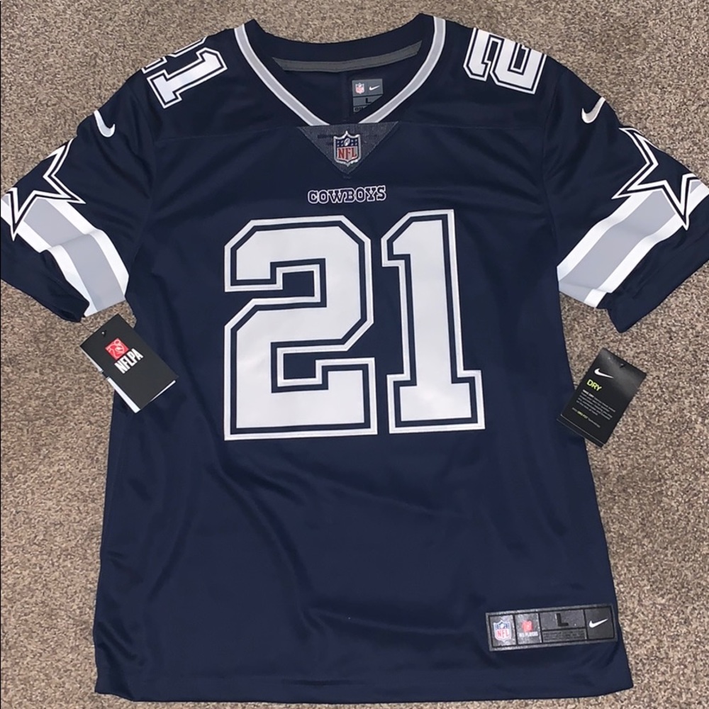 Nike Men’s size Large Dallas Cowboys Jersey